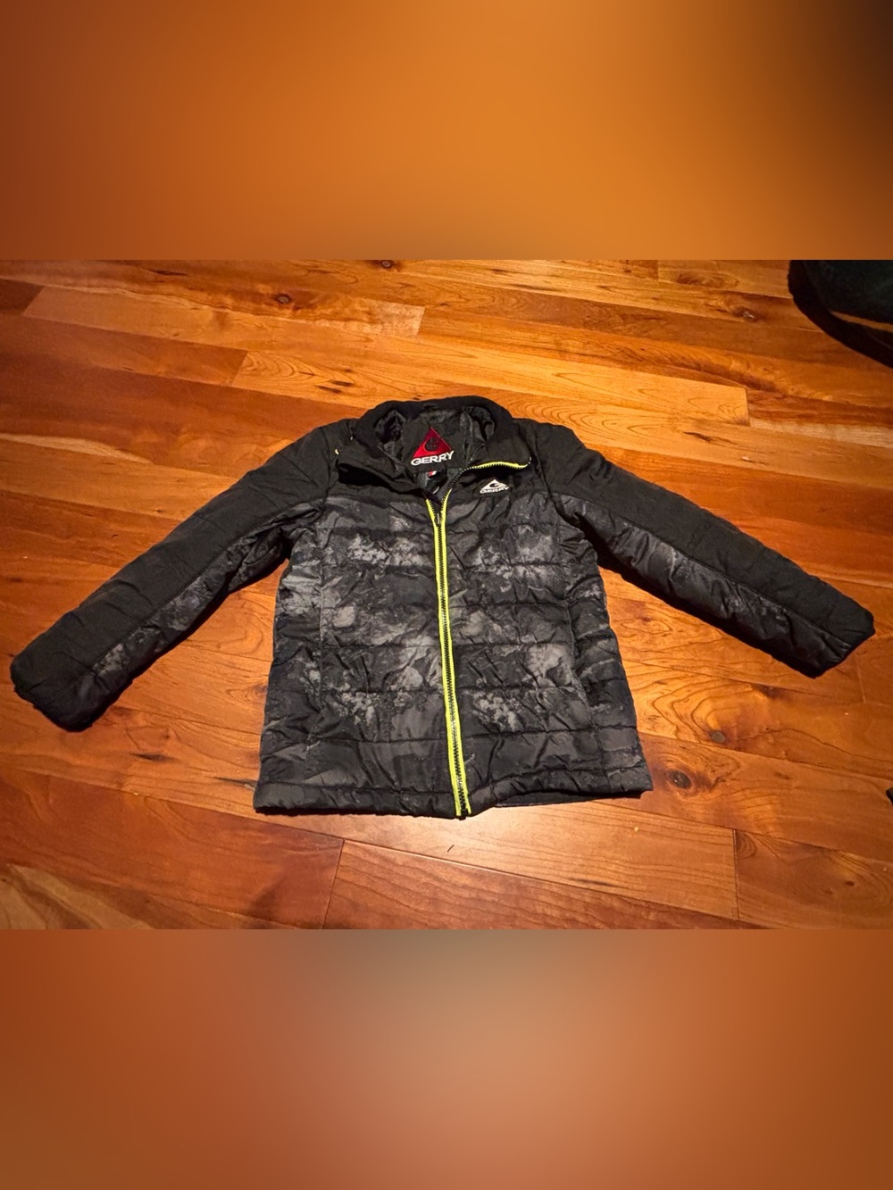 Boys S 7/8 GERRY winter jacket. Black and gray camouflage print